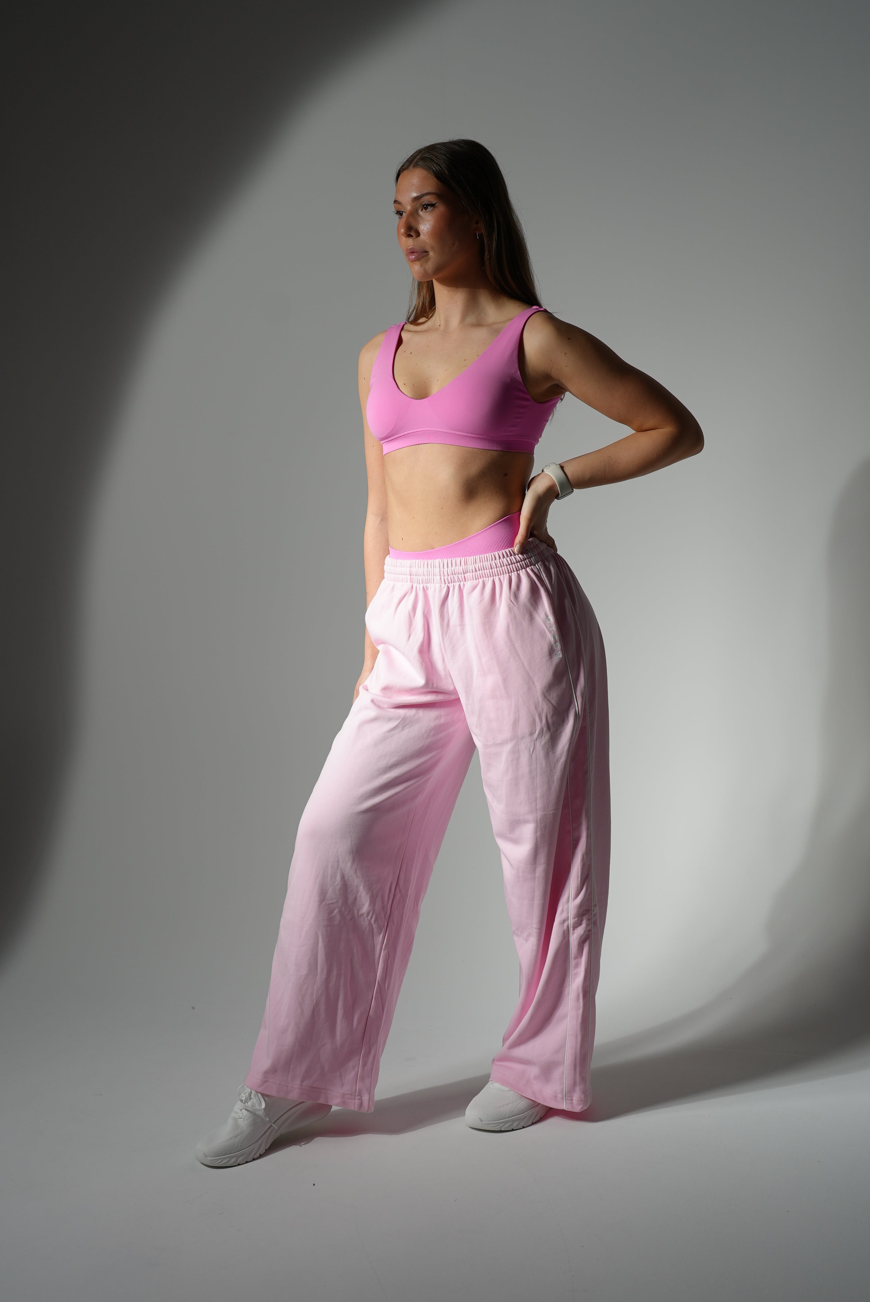 Pink Gtech Essential Wide Sweatpants – Gtech