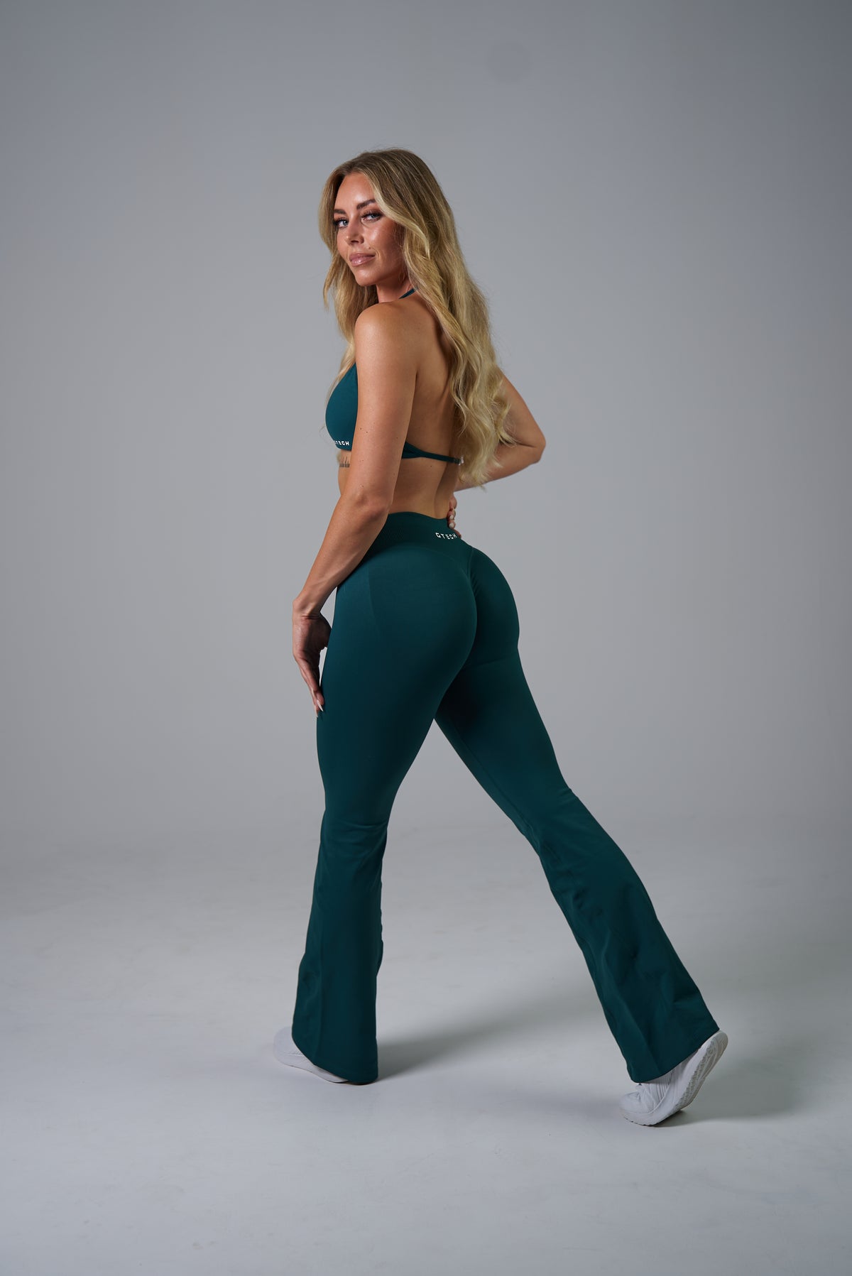 Performance Flared Scrunch Tights
